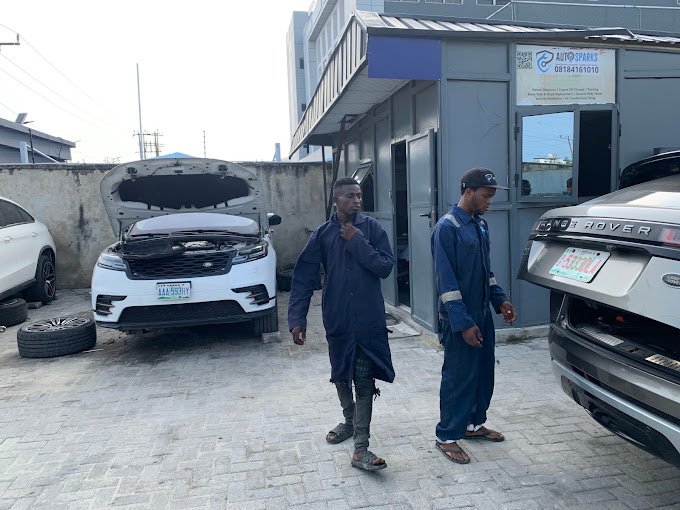 Autospark mechanic workshop, Plot 114 Salem St, Eti-Osa, Lekki 105101, Lagos