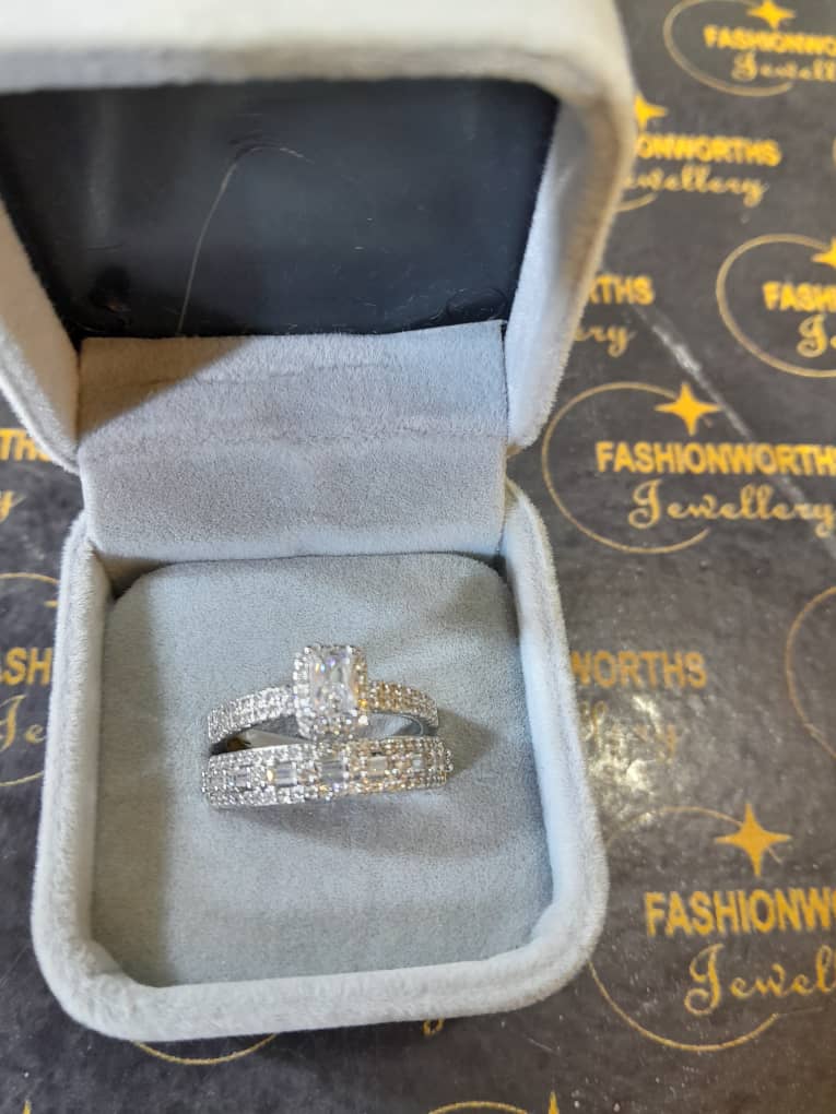 Unique statement rings