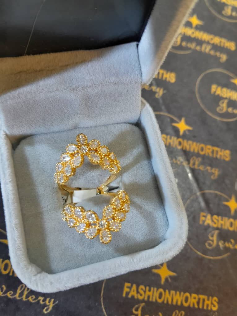 Unique statement rings