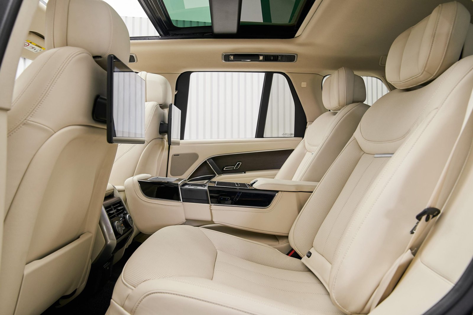 Land-Rover Range Rover Vogue 2023 Gray