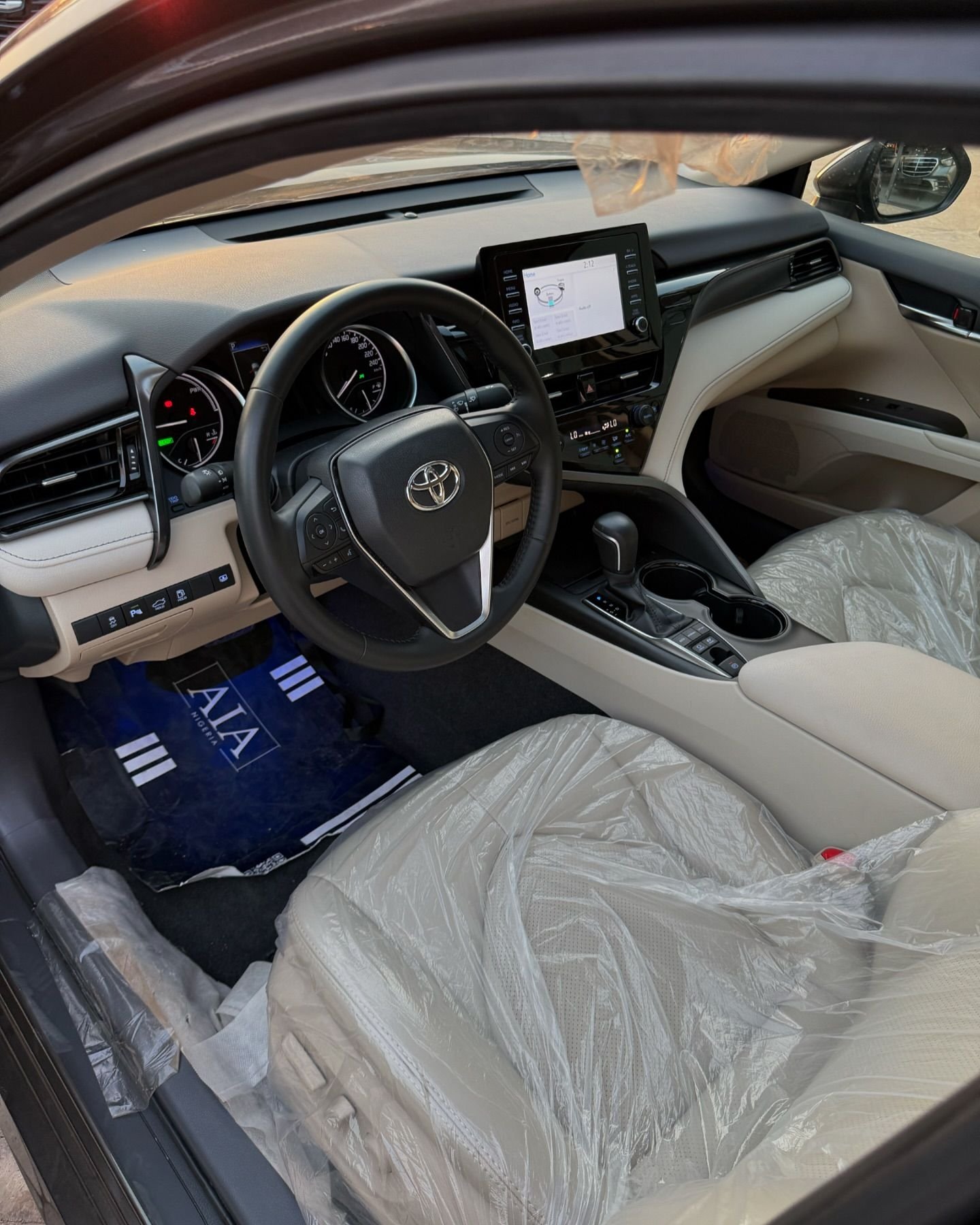 Toyota CAMRY HYBRID GLE