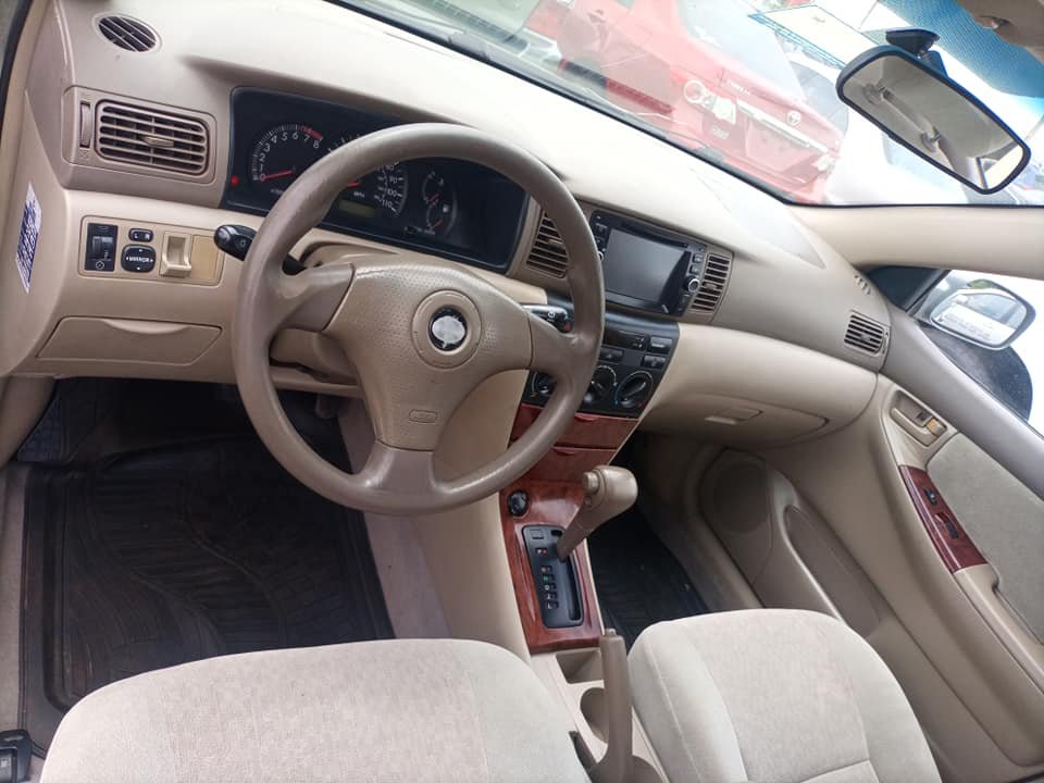 Toyota Corolla LE 2003