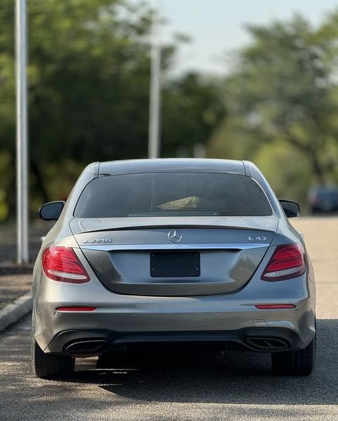 Mercedes-Benz E43 AMG