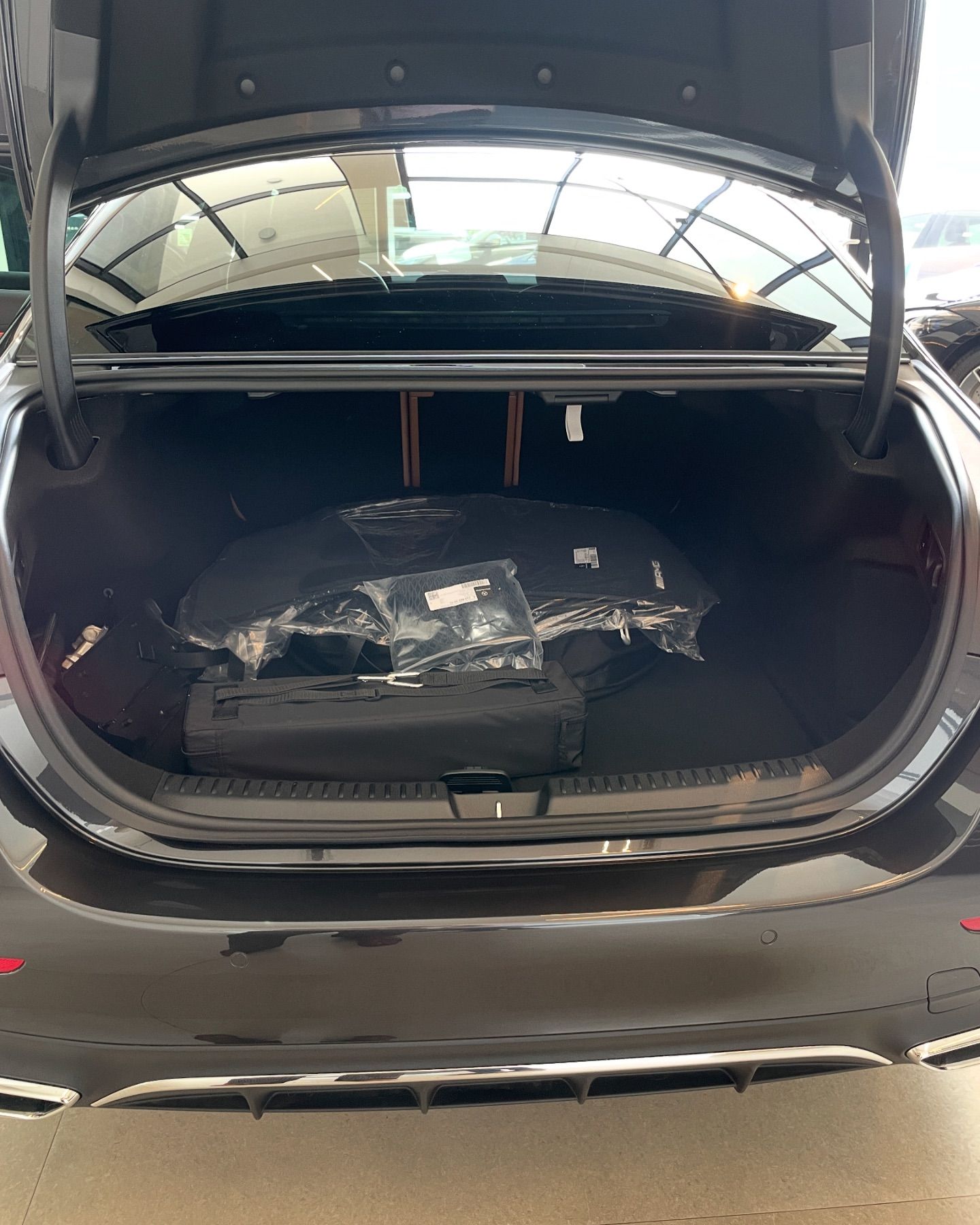 Mercedes-Benz E200, 2024