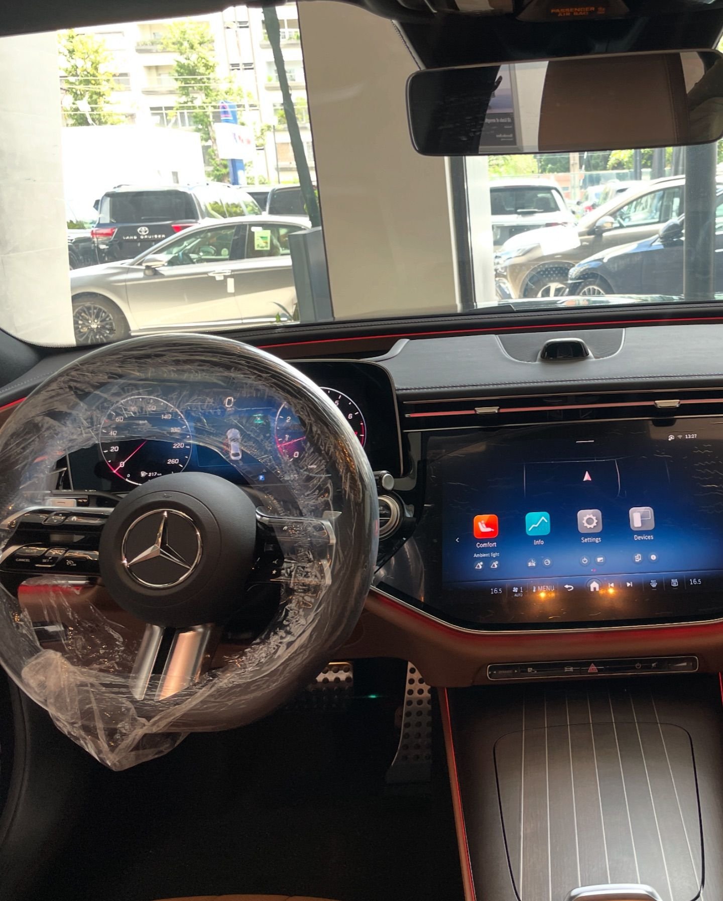 Mercedes-Benz E200, 2024