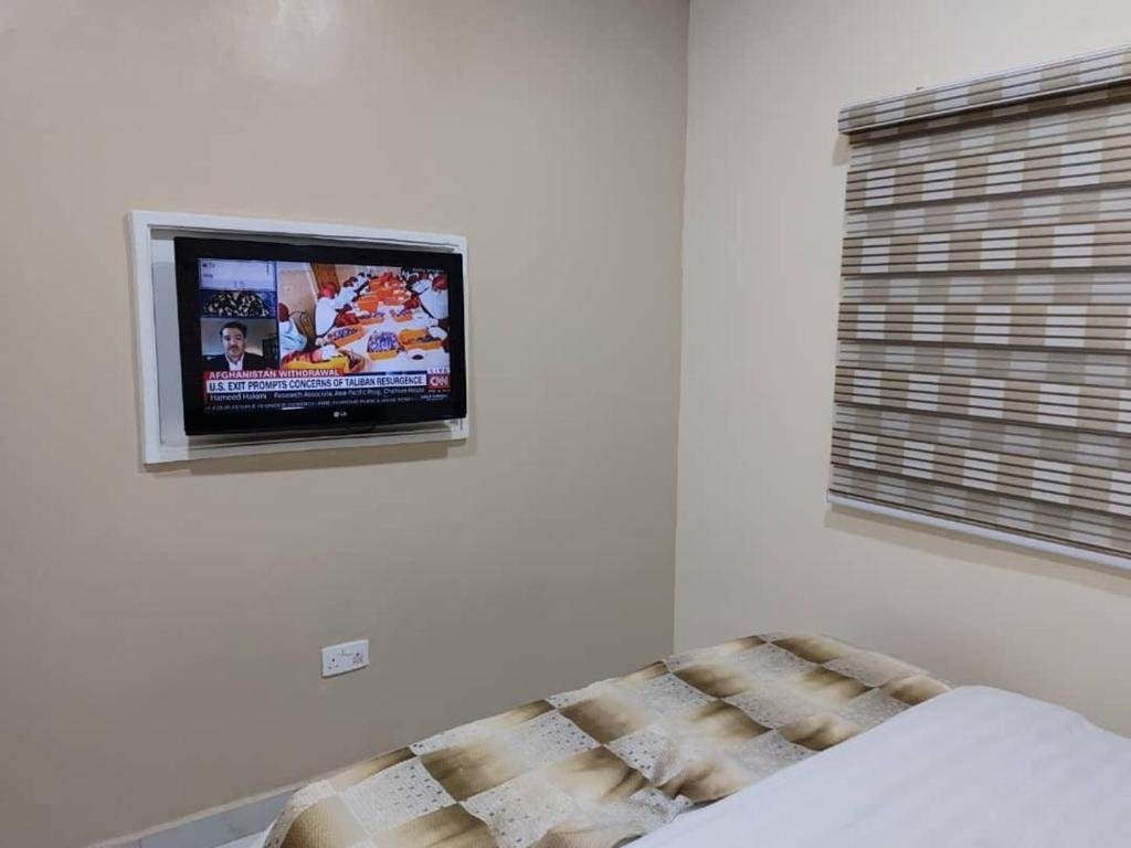 The Leneade Apartment. Two-Bedroom Apartment