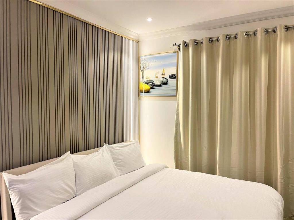 Imperio Apartment. One-Bedroom Apartment