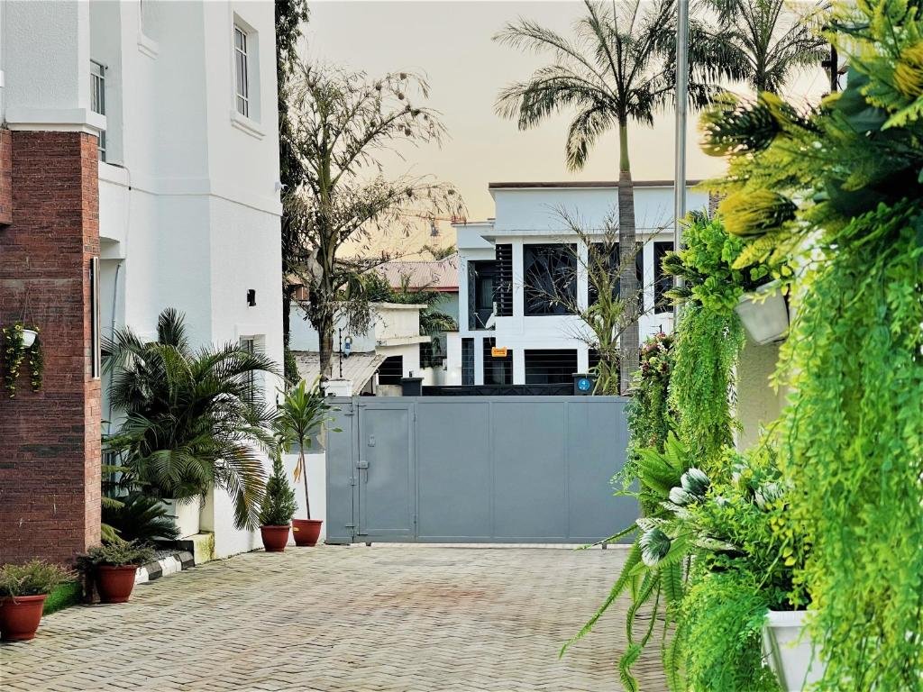 Imperio Apartment. One-Bedroom Apartment