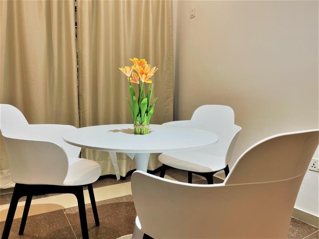 Imperio Apartment. Three-Bedroom Apartment