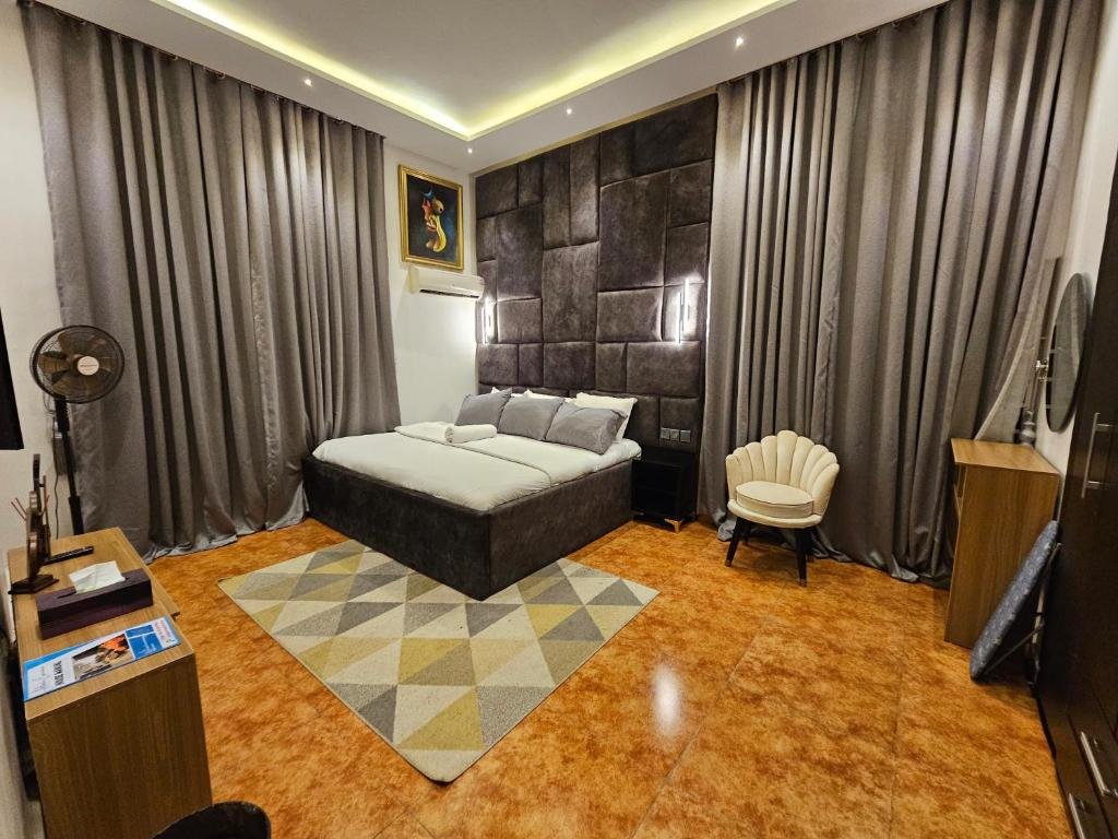 Atlantic Experiences. One-Bedroom Superior Apartment