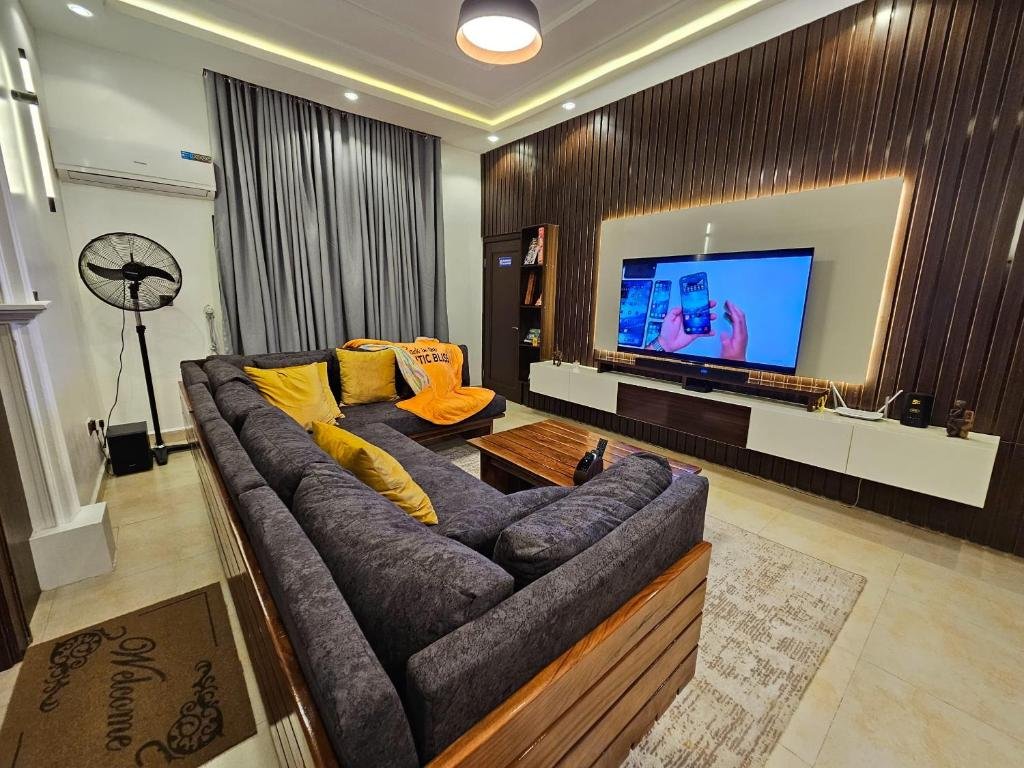 Atlantic Apartment. Two-Bedroom Deluxe Apartment