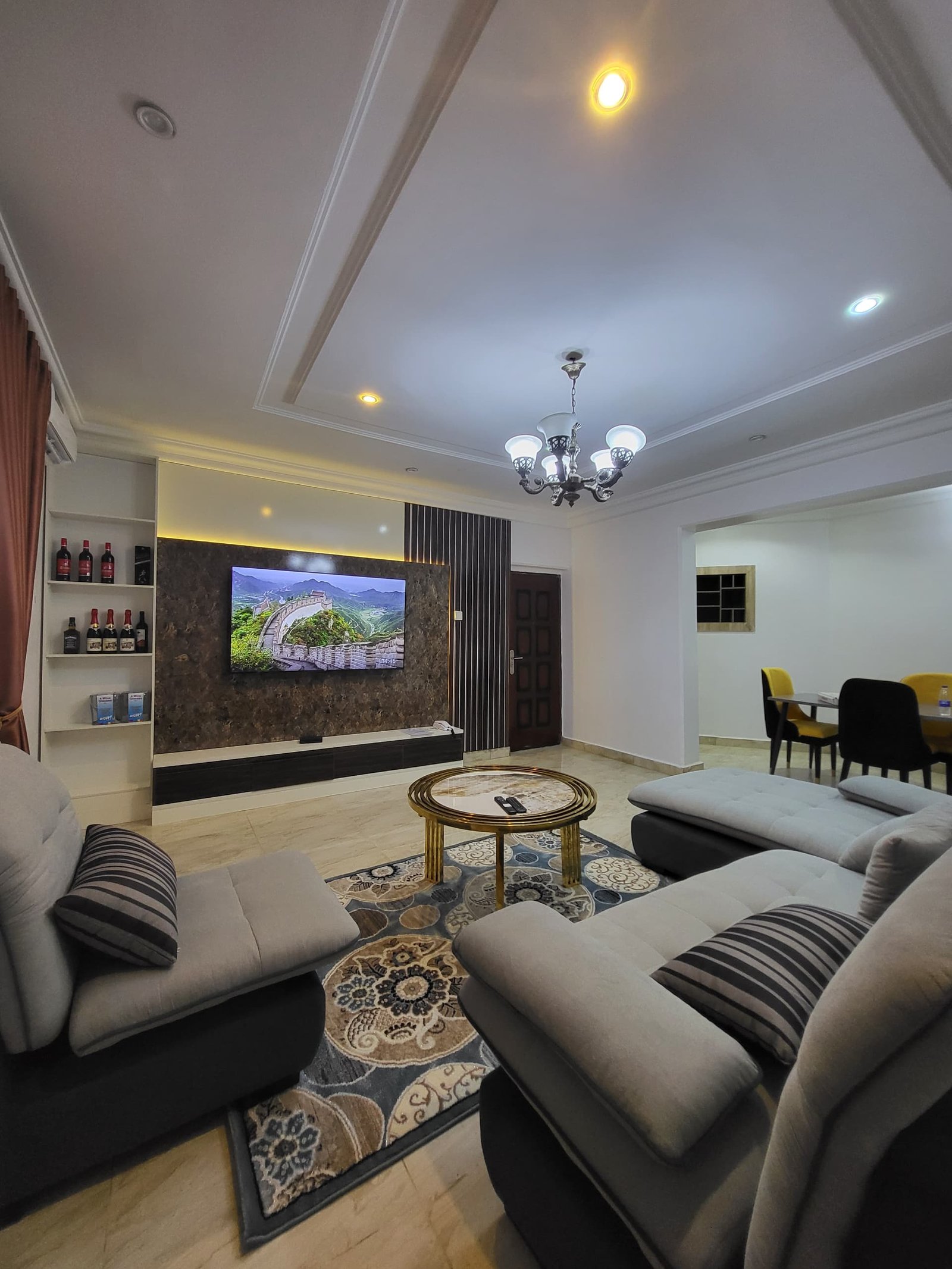 MIRAPAC PROPERTIES; FURNISHED AND SERVICED 1,2&amp;3 BEDROOM APARTMENTS