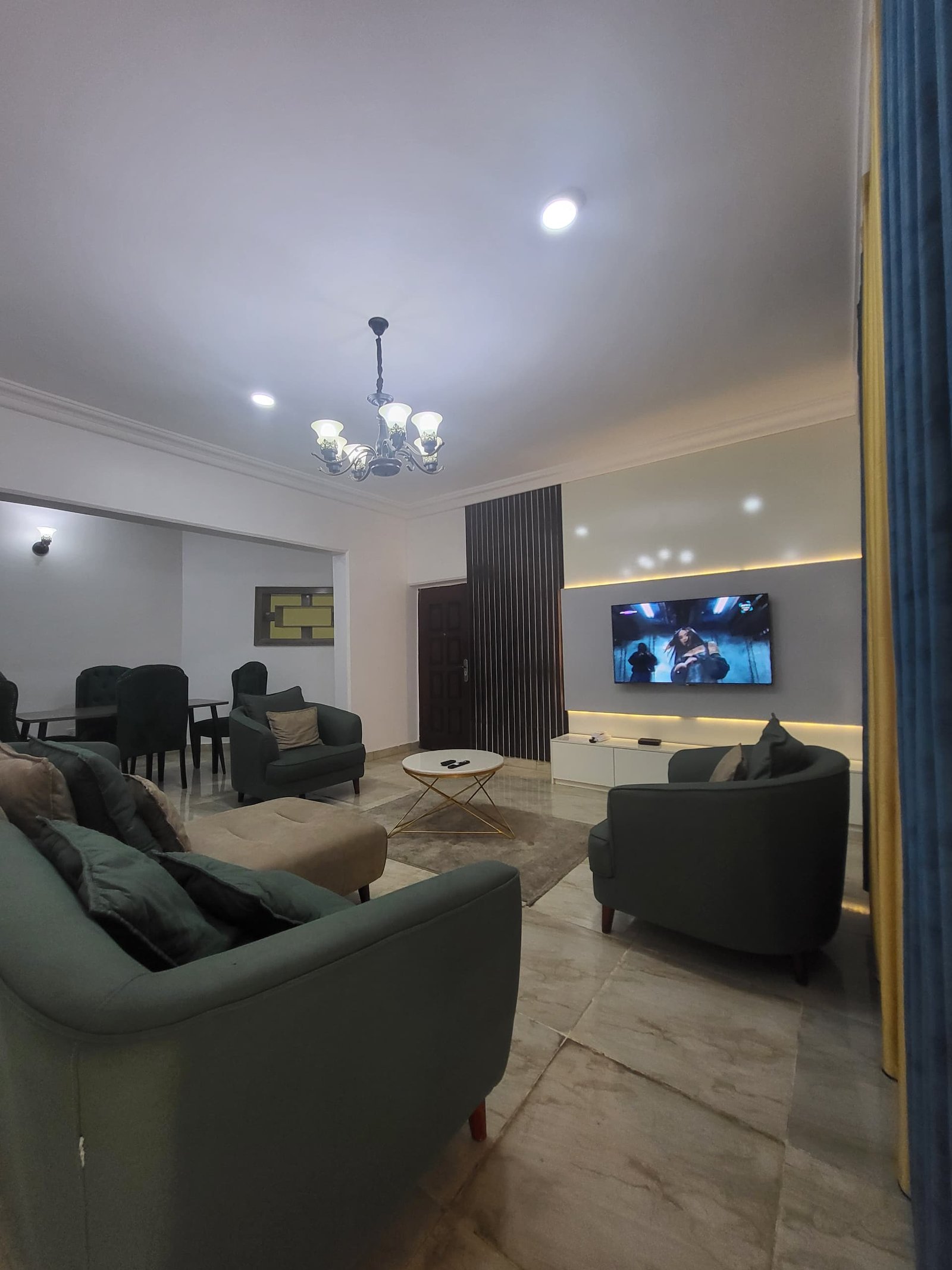 MIRAPAC PROPERTIES; FURNISHED AND SERVICED 1,2&amp;3 BEDROOM APARTMENTS