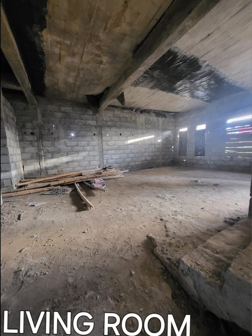 MIRAPAC PROPERTIES; 4 BEDROOM TERRACE DUPLEX FOR SALE.