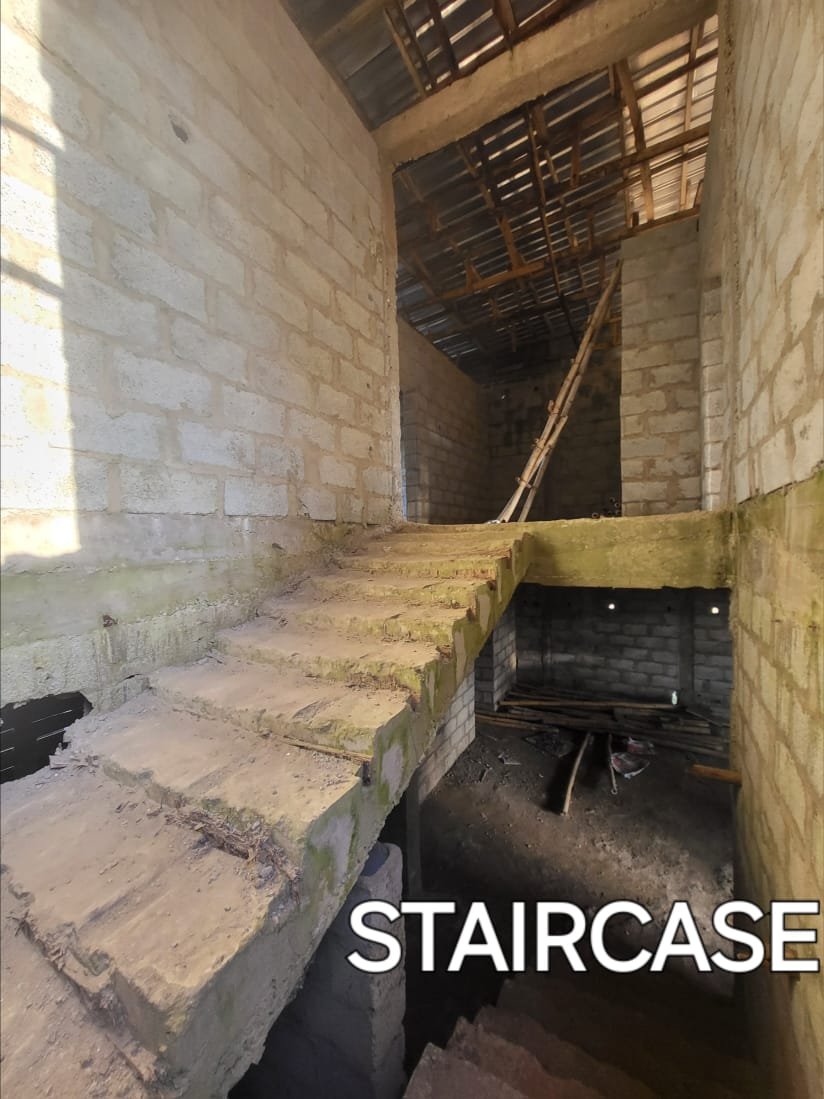 MIRAPAC PROPERTIES; 4 BEDROOM TERRACE DUPLEX FOR SALE.