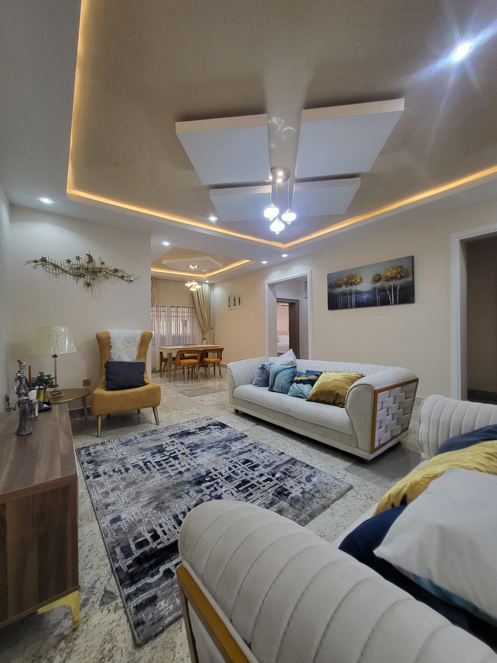 MIRAPAC PROPERTIES; SHORT STAY &amp; LONG STAY APARTMENTS