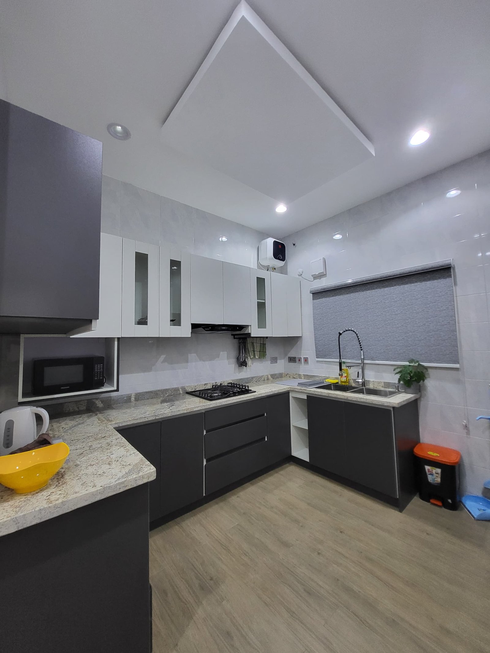 MIRAPAC PROPERTIES; SHORT STAY &amp; LONG STAY APARTMENTS