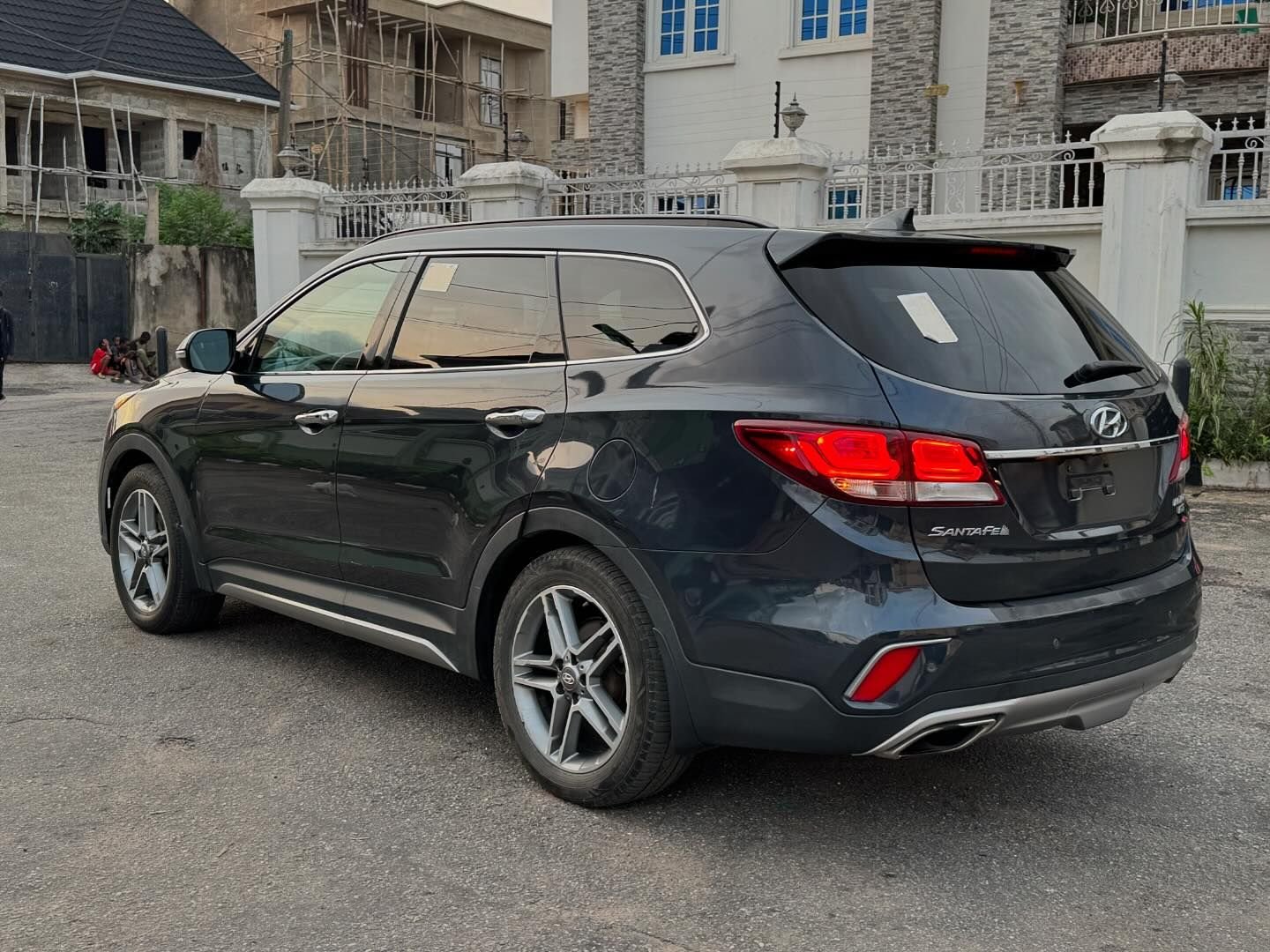 2017 Hyundai Santa Fe ultimate.