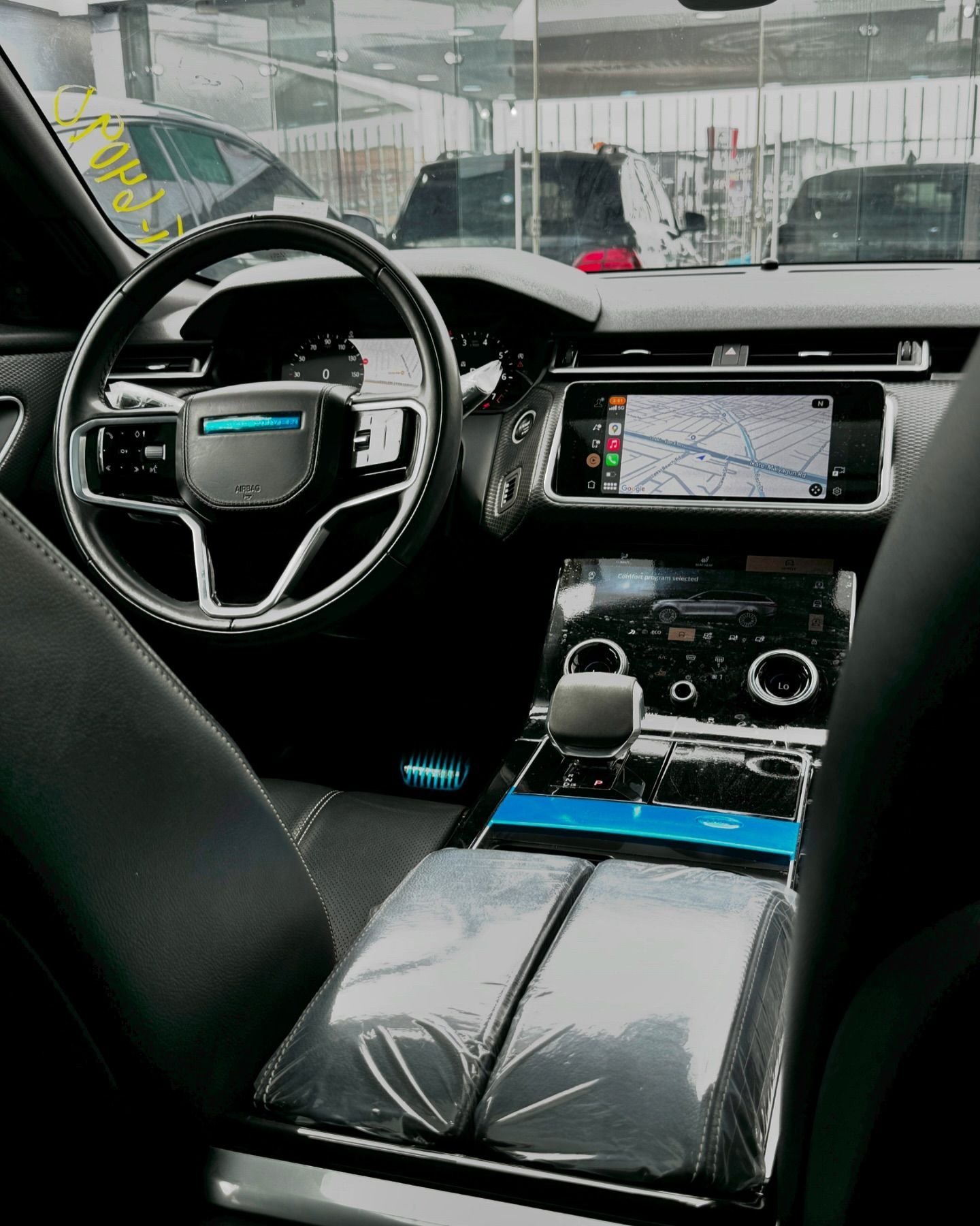 Range Rover Velar R-Dynamic P-340 HSE 2022 Model