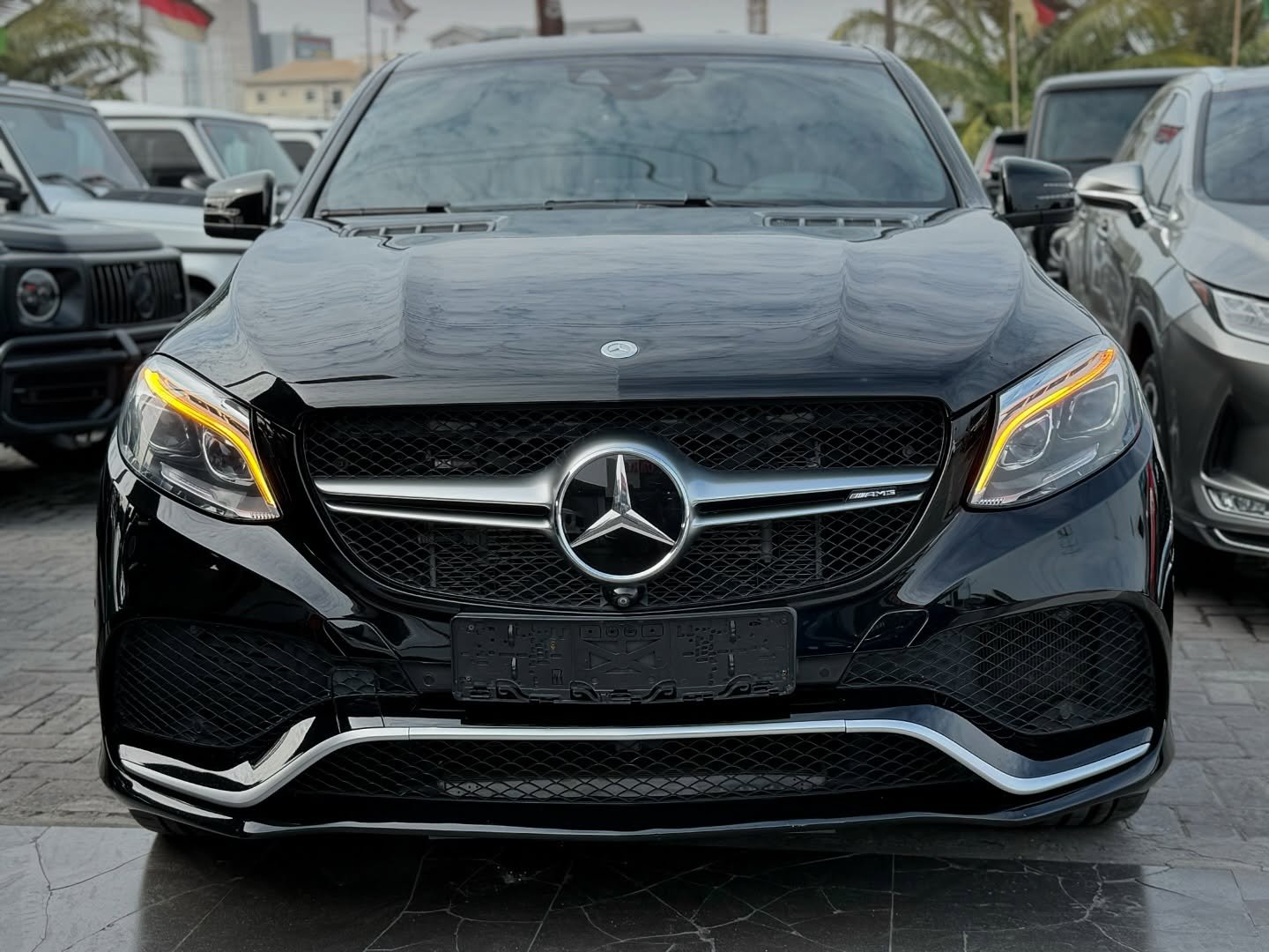 2017 Mercedes-Benz GLE63s AMG