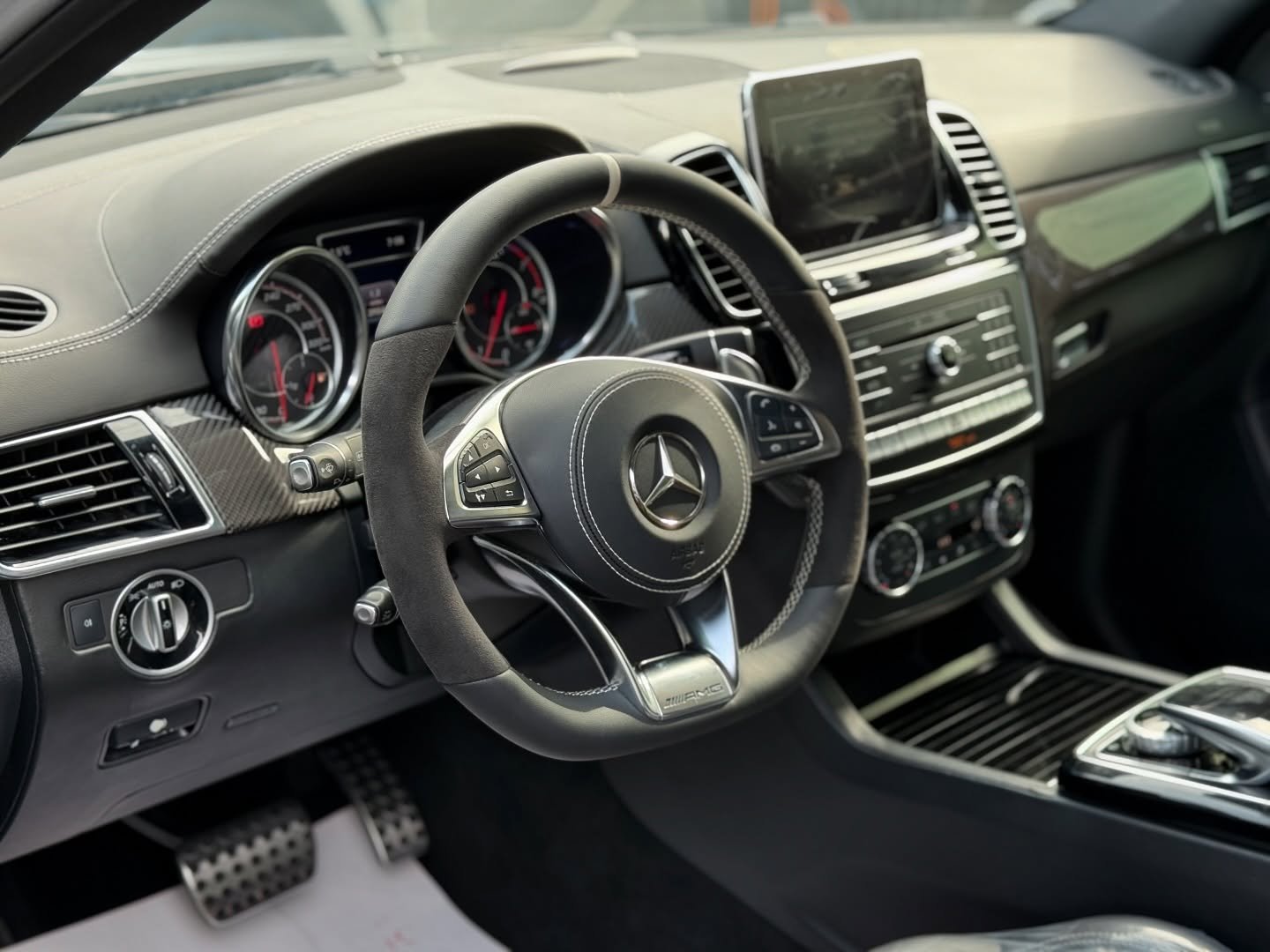 2017 Mercedes-Benz GLE63s AMG