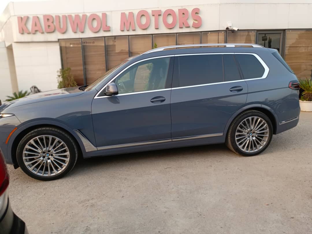 BMW, 2024 BMWX7 XDrive40i
