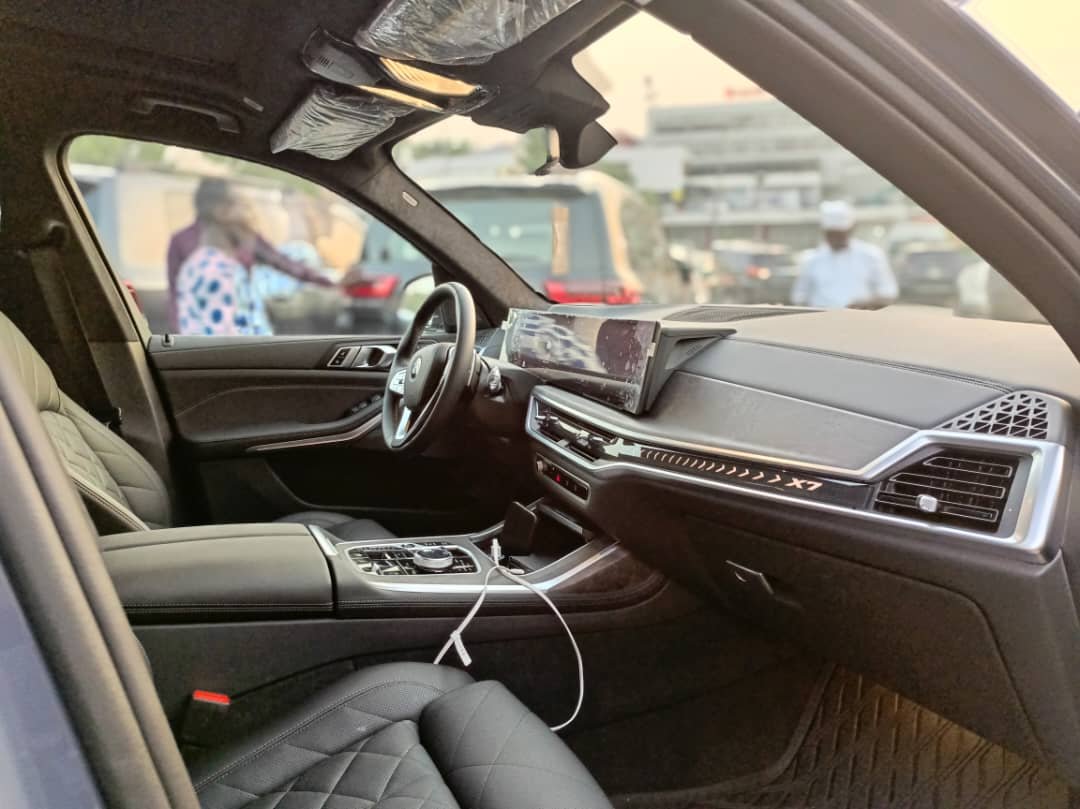 BMW, 2024 BMWX7 XDrive40i
