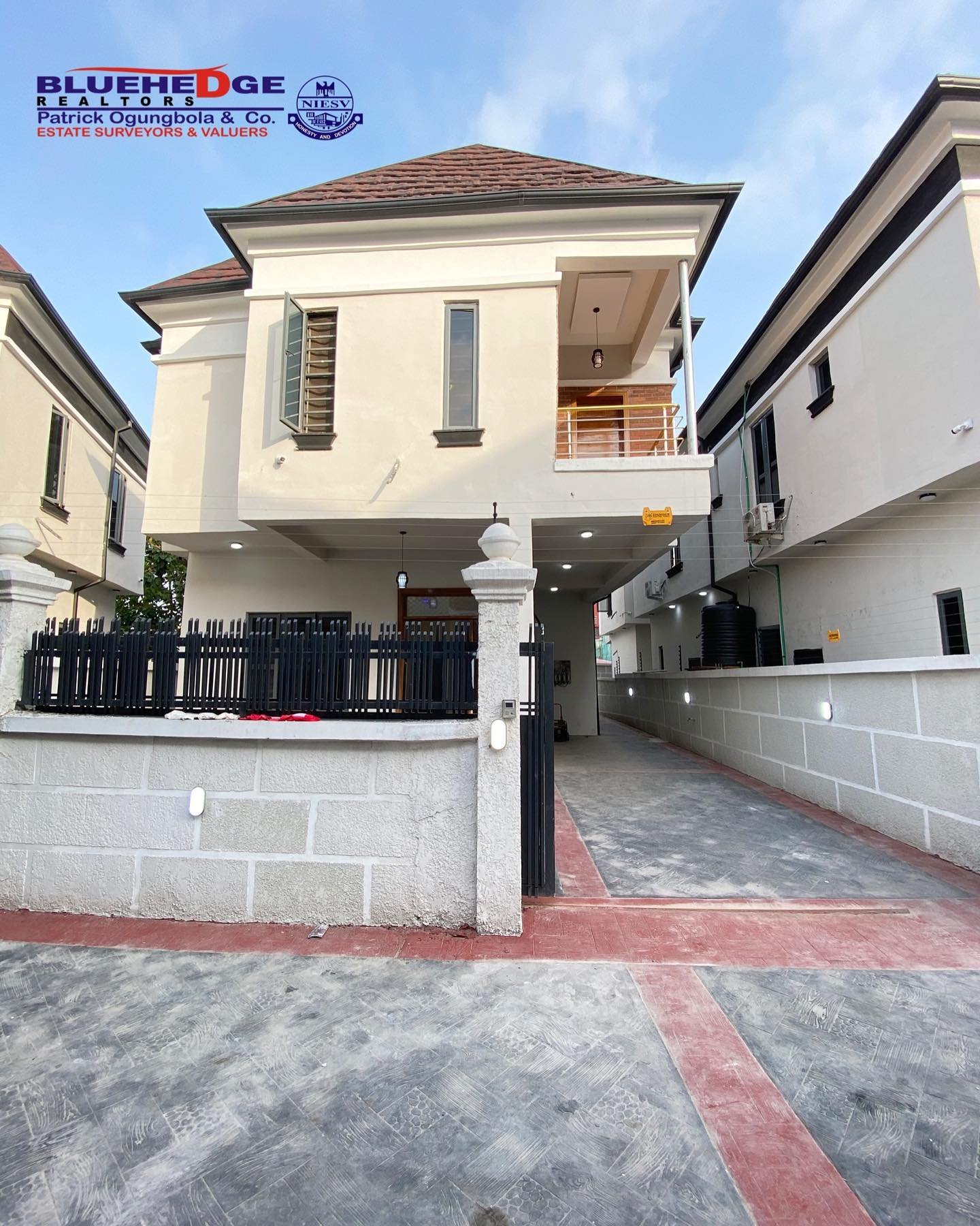4 BEDROOM DETACHED DUPLEX FOR