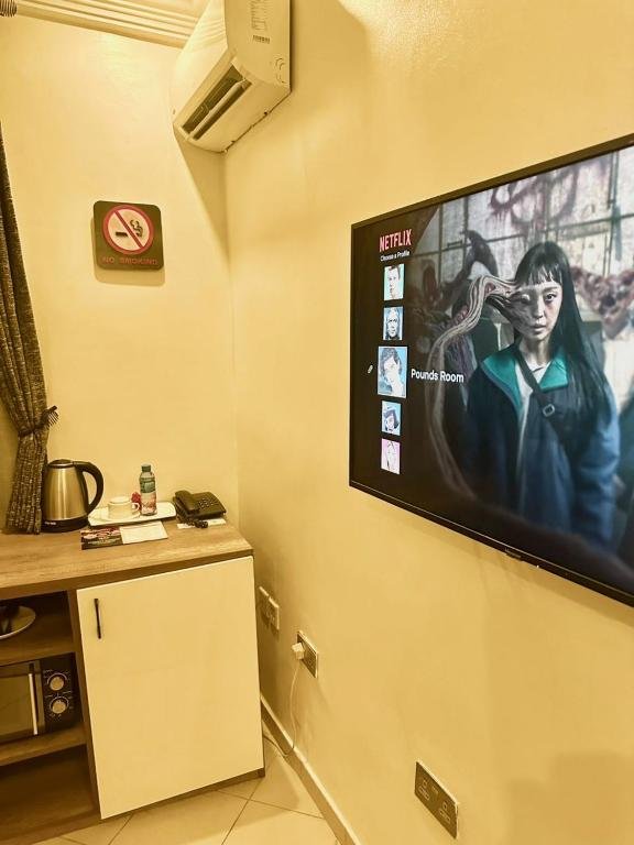 standard single room