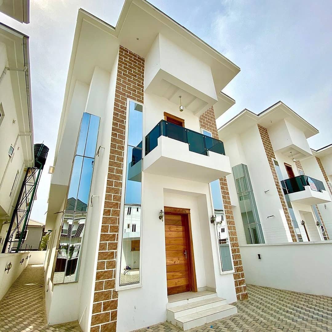 𝗔𝗡 𝗔𝗠𝗔𝗭𝗜𝗡𝗚 𝟱 𝗕𝗘𝗗𝗥𝗢𝗢𝗠 𝗗𝗘𝗧𝗔𝗖𝗛𝗘𝗗 𝗗𝗨𝗣𝗟𝗘𝗫