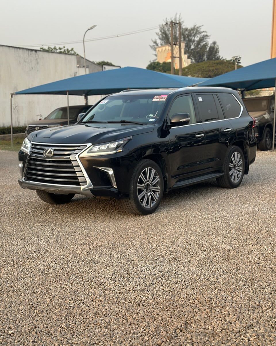 LEXUS LX 570 2017 MODEL IN BLACK EXTERIOR AND BLACK INTERIOR.