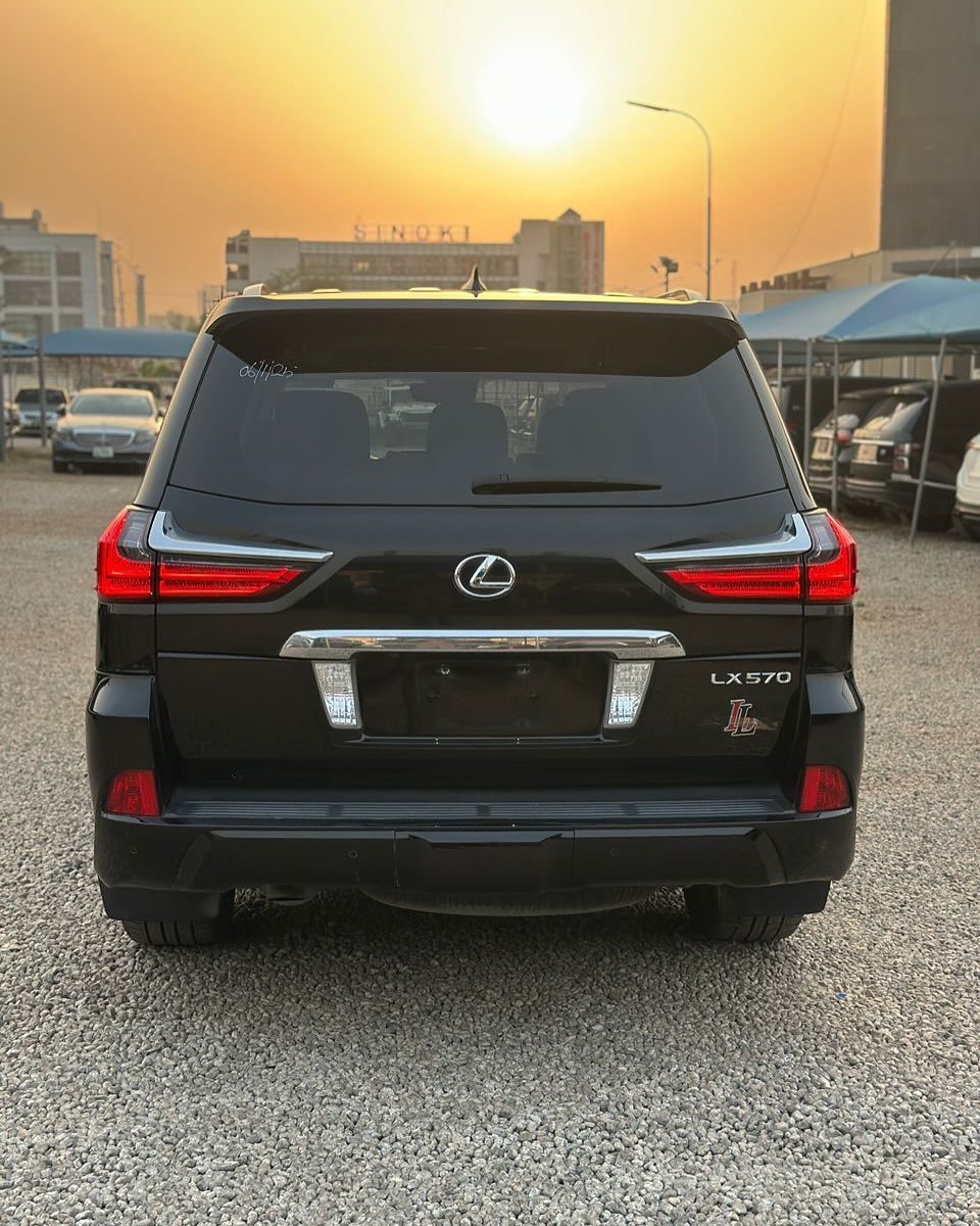 LEXUS LX 570 2017 MODEL IN BLACK EXTERIOR AND BLACK INTERIOR.