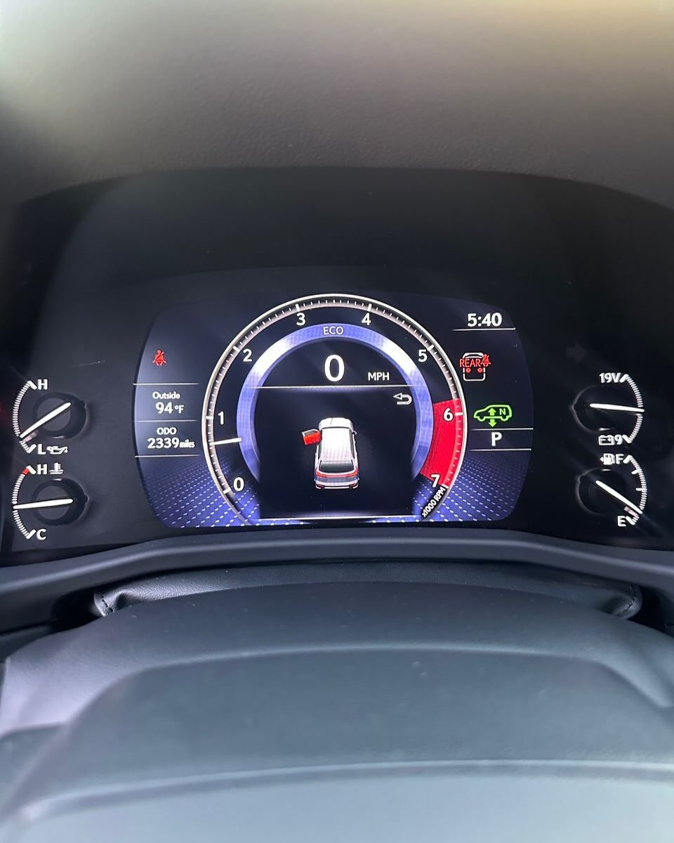 BRAND NEW LX 600 ULTRA LUXURY (2024)