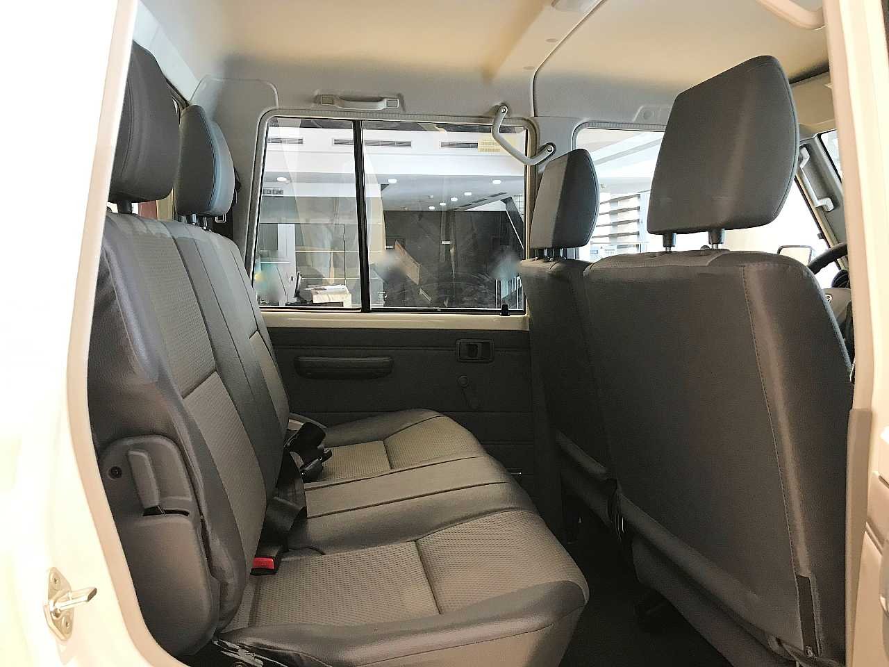 Toyota Land Cruiser 70