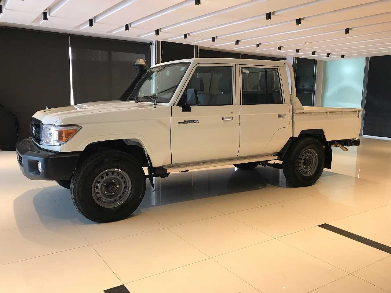 Toyota Land Cruiser 70