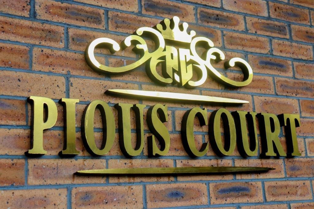 Pious Court Guest House Old GRA